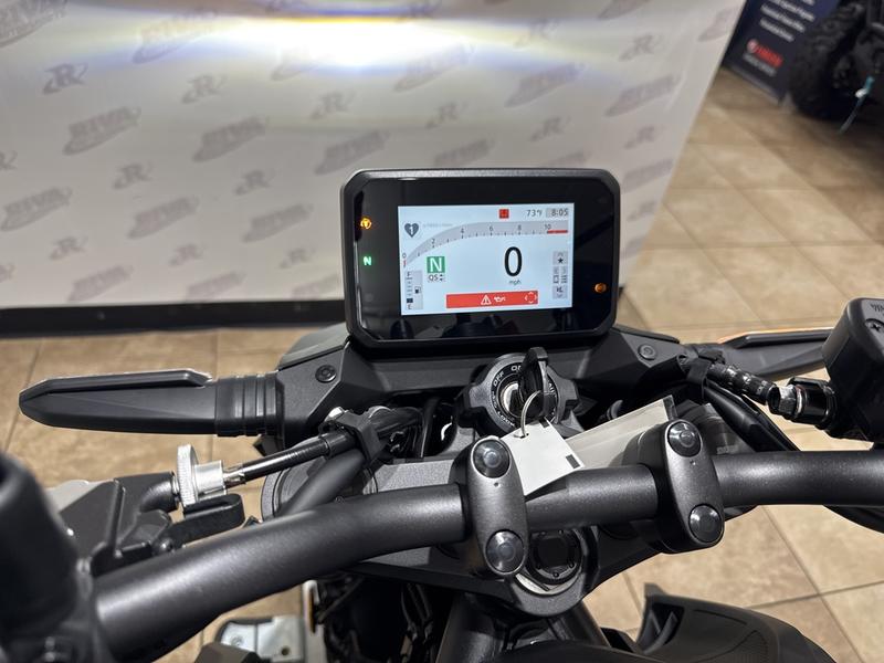 8EF67872-CA4A-4FCE-BF87-8E65E66B7924