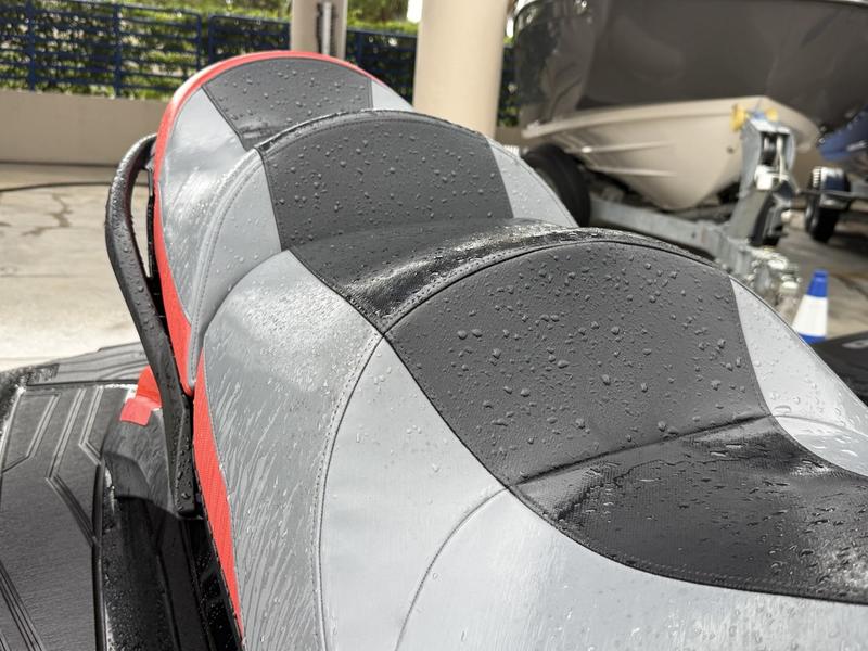 90C6A293-9E6C-4B1C-8D87-27629CA7C3C8