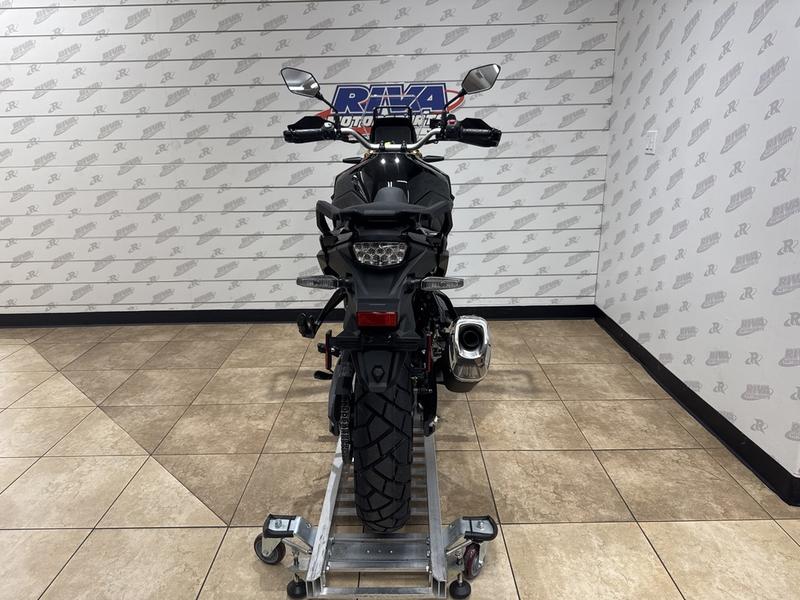 90C70DD9-7FD3-4B94-8B50-C3417EECA709