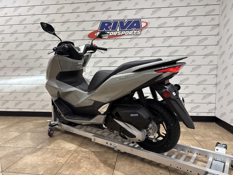 9235FA01-57FE-43FB-85FF-6DE80B6B6F0D