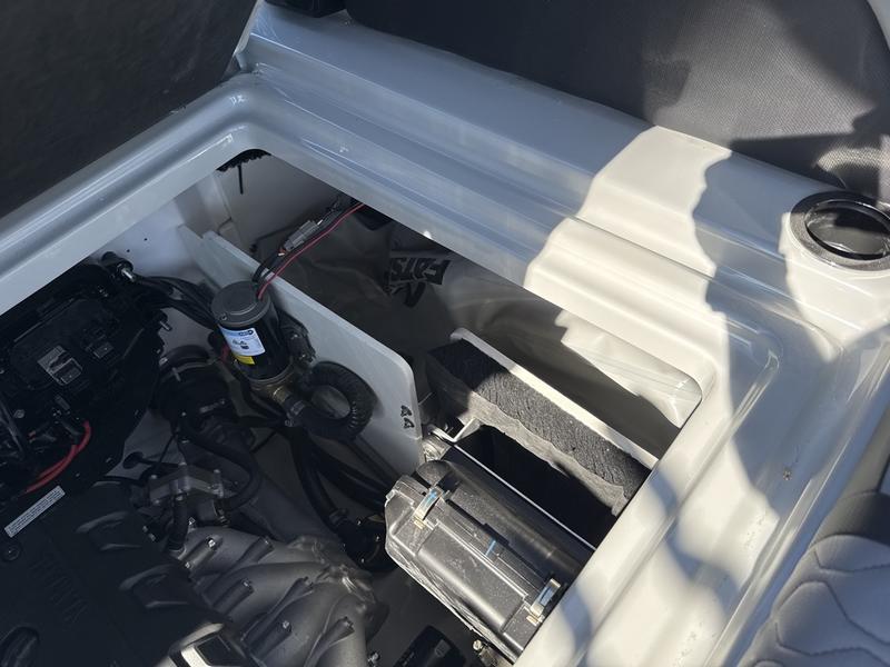 9331A4AF-3692-4A24-8735-7F007477D748