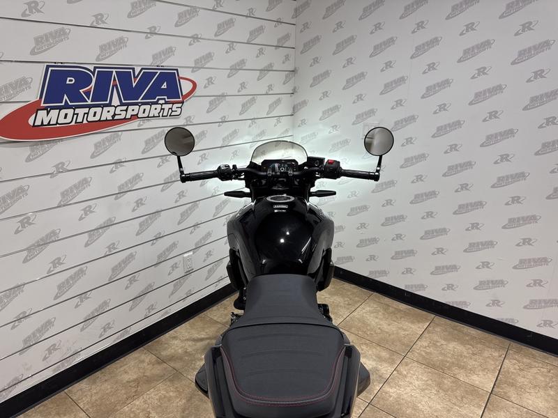 96FBB5EF-F046-4F6F-A347-BDC3971895DE