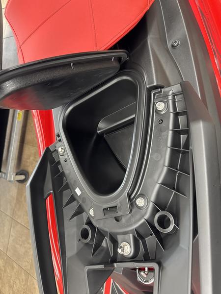 98468474-FABC-4D35-A112-364290A4FFDD