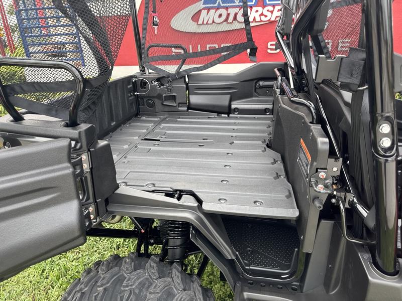 988D8176-A2B5-465C-B697-25262E061576