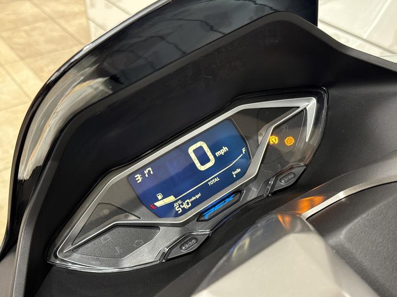 9C685327-0378-4F88-9AC7-F1CADBE70614