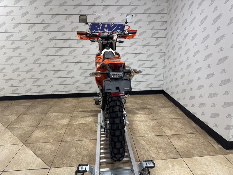 9FEC6F14-61F2-4F7E-963F-BFCA2E9A301F