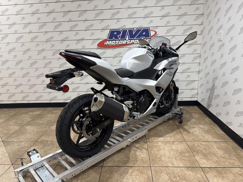 A07E772C-69CB-48FF-82D9-088A7CD31579