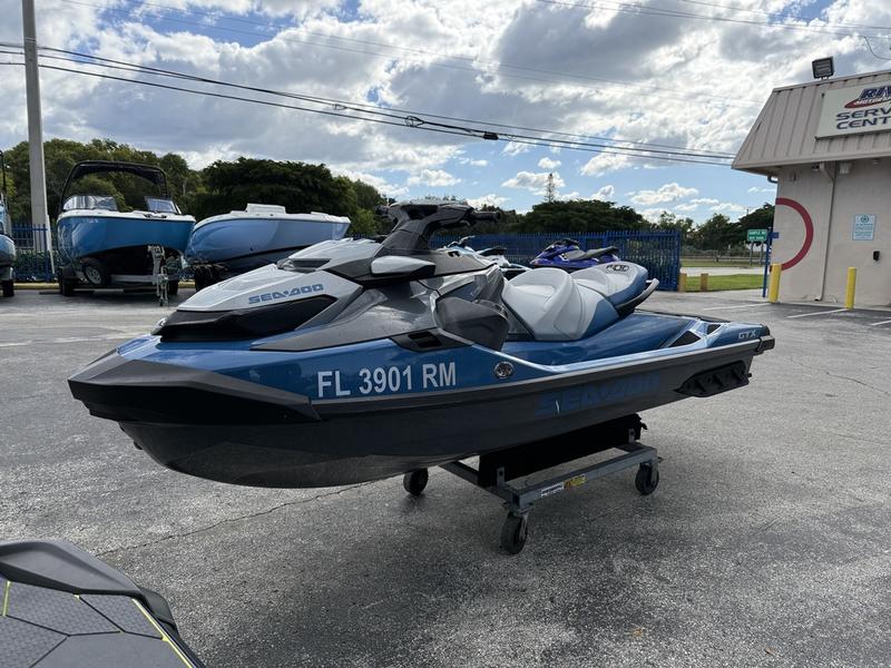 A0FB651A-3FF7-4AB7-9768-FD6A1E5C092A