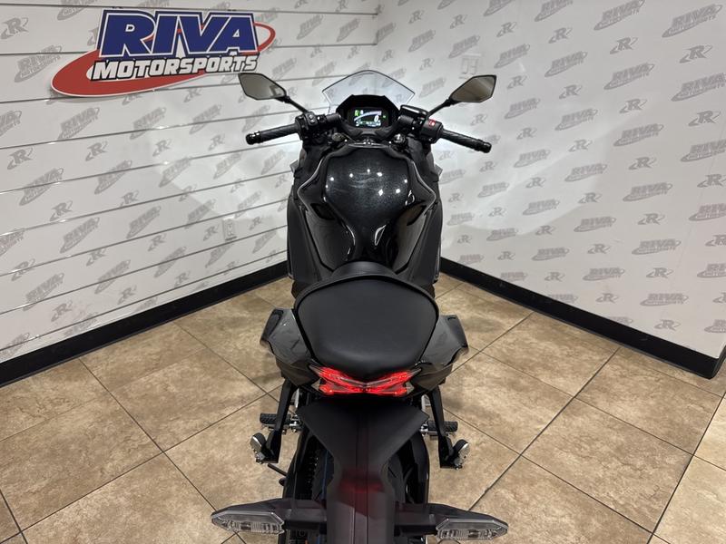 A60627E9-253F-45B8-9D61-FBF7573AA8AB