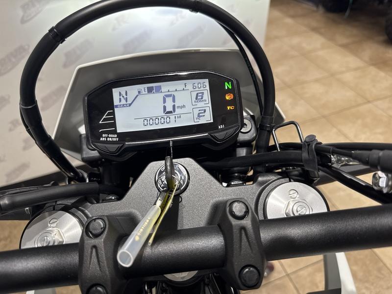 A704ECAE-BE28-42A0-9192-F5E66813155B