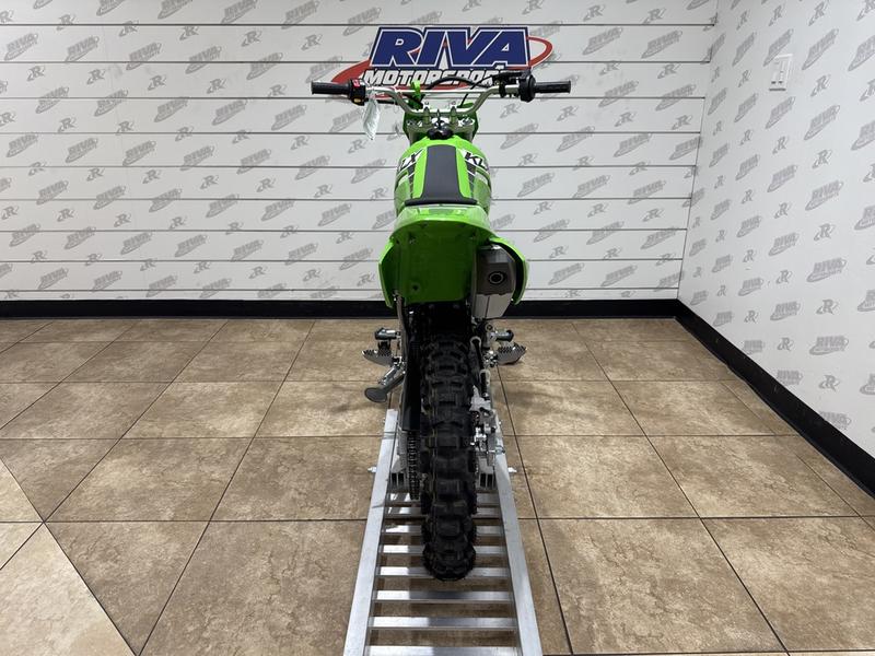 A81211FF-BE33-4392-AA59-02BACDF49ECA