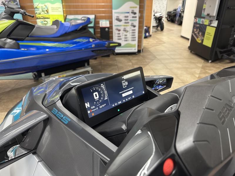 A8C86D51-3A59-4CA5-9110-1DD7E8A6360D