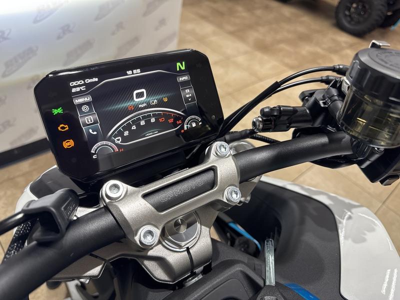 A98DF43C-2C5E-416C-81CD-3151E2CD4E2F