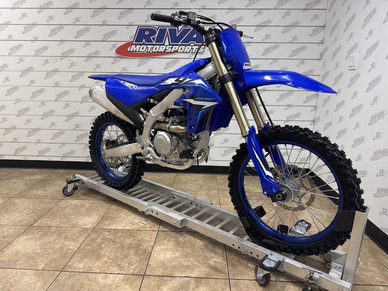 ABBE0D5B-7CC9-4F9A-8215-9D5B5CD28AA6