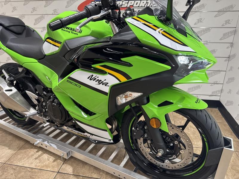 AC033009-402A-4ED6-80D0-AF70E9DCA26E