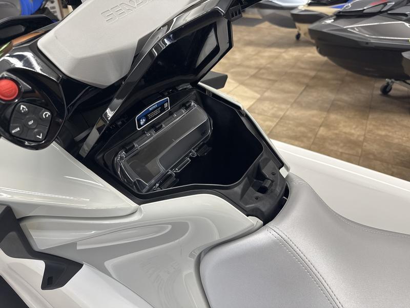 B4F17560-77EF-4BFF-901A-F99233522958