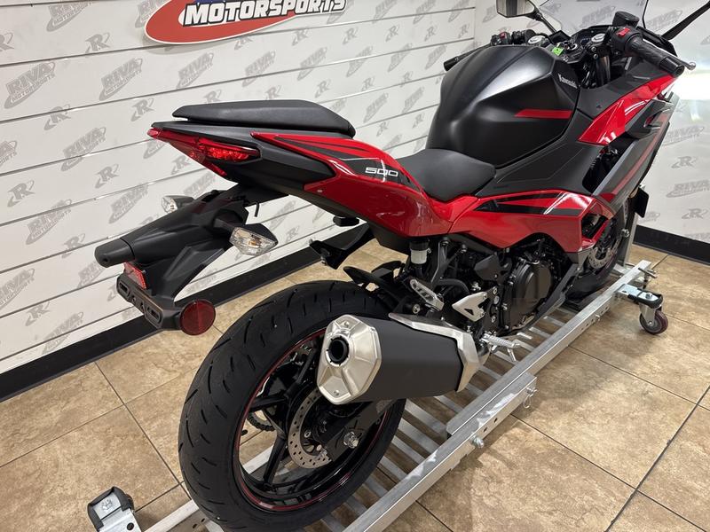 B5CE5929-6FAD-4CFA-8536-7CA8AD97E3AC