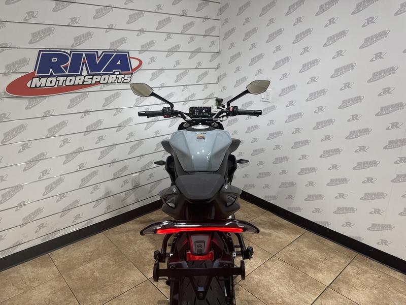 B7DC4036-5044-4B4B-8089-838677909B77