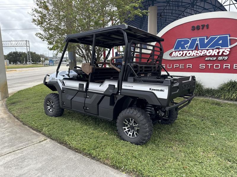 B8B27C79-2103-4172-B405-73D4685C42D3