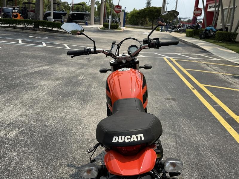 BCA480CB-0E29-4800-B9F0-B6CFCF0586A9