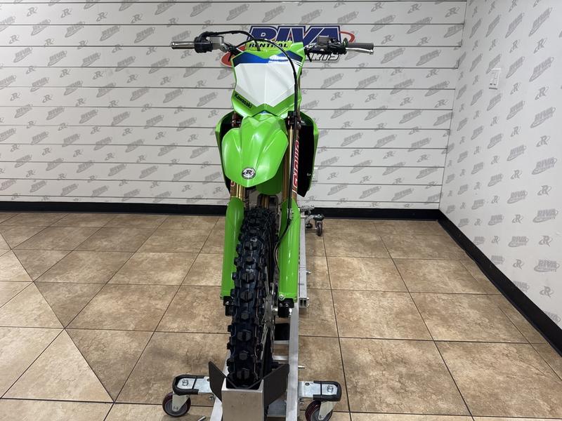 BF1845CE-82A9-4042-98A0-E31BB9848645