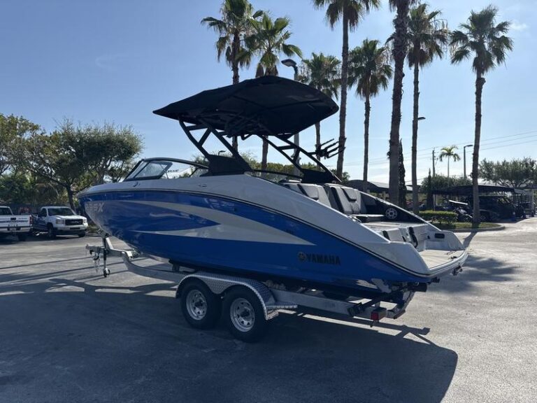 C10EF39E-78A7-4423-9A59-4933BF905507