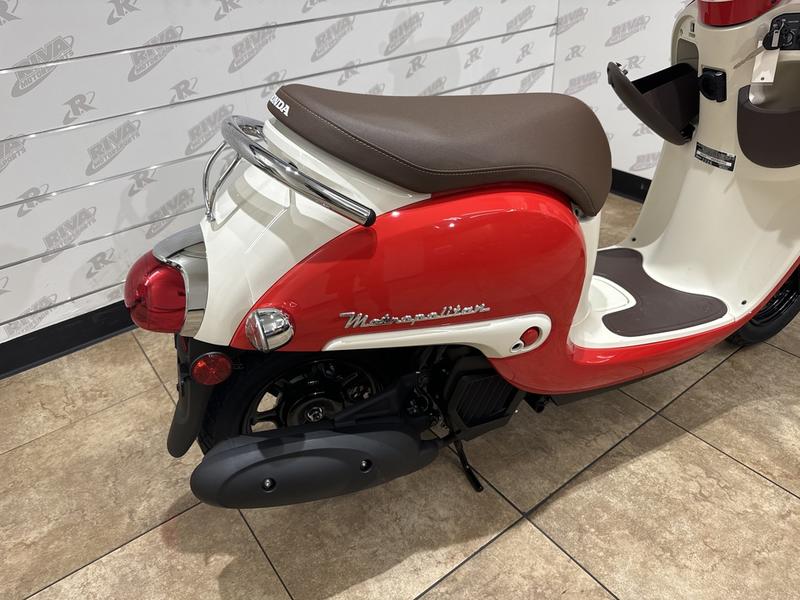 C5945FC0-EED3-4256-954F-5B440439D87F