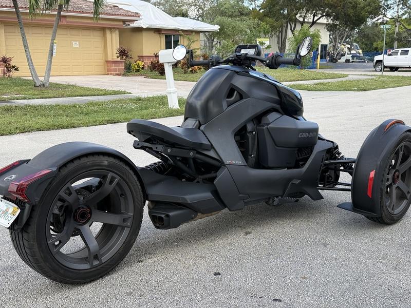 C5BC32F4-68BC-4381-A868-57BF011453C2