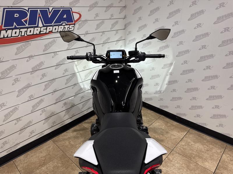 CD817273-31F9-4FB9-945E-20E60CC9B10B