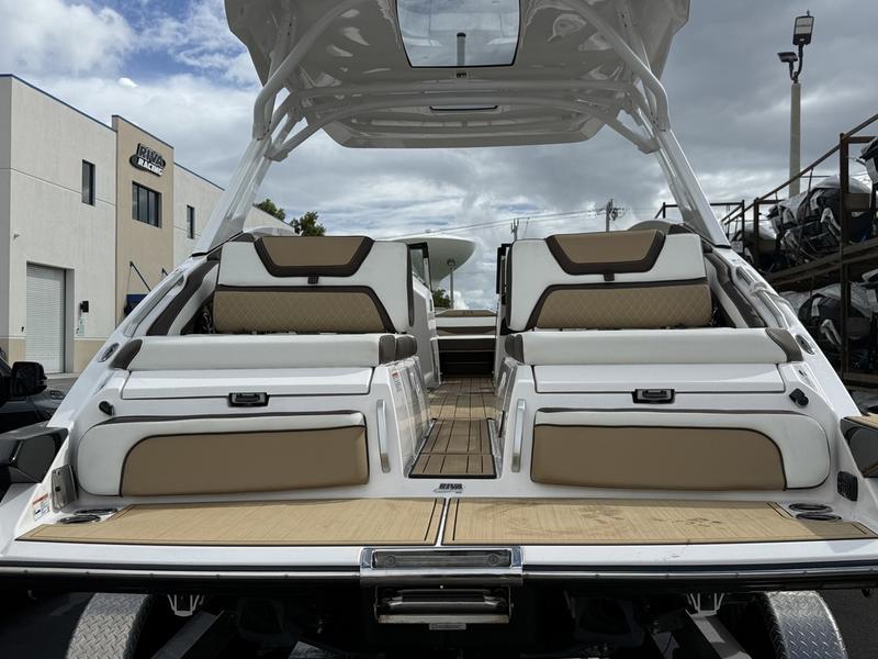 CF775A4B-02C5-4F78-B432-19ACB18B0939