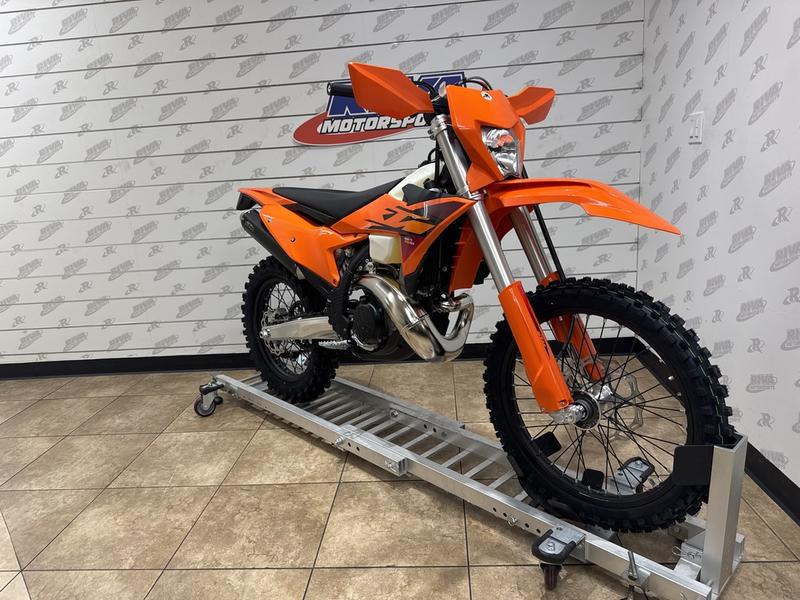 CFB33E19-193B-4E58-92E2-D0067FFE3275