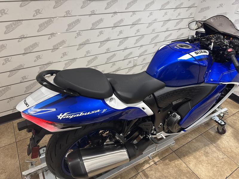 D079A419-A5CA-4106-91B5-885B47E093C2