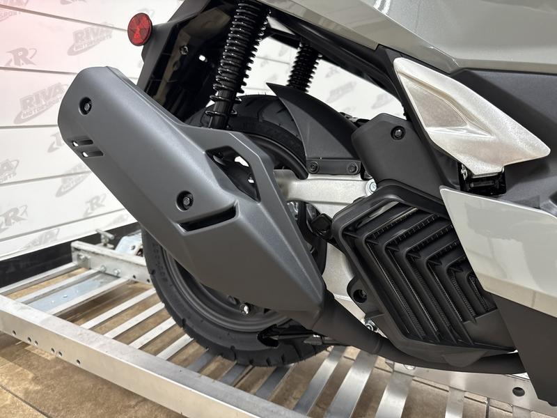 D2C9B932-FF39-418C-ACEA-CA9CB8871C5B