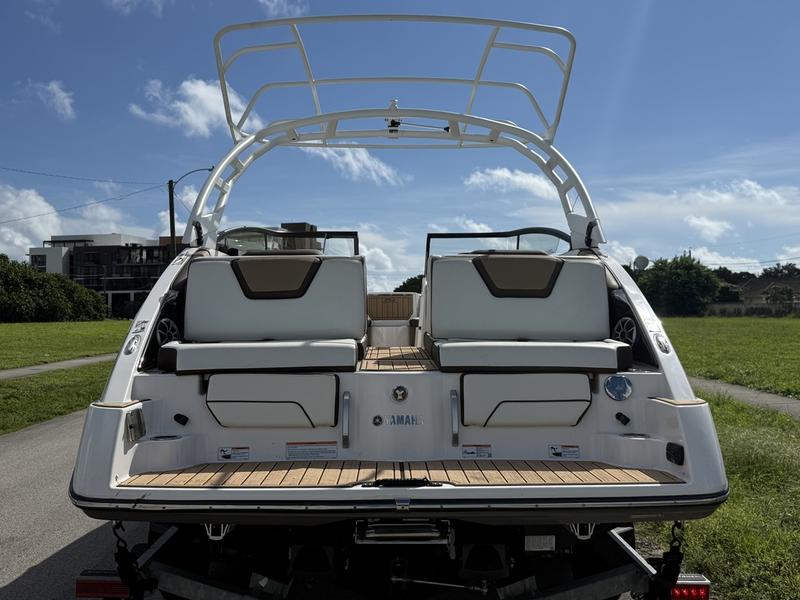 D4006C77-7E6B-4639-A476-48874832E1D9