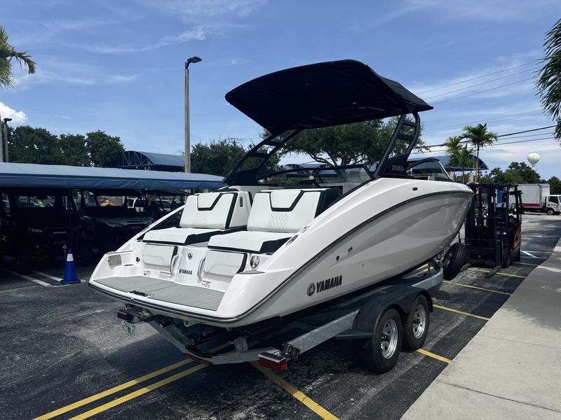 D5EFB156-FB2F-4A05-BD36-E300A0A3BBFF