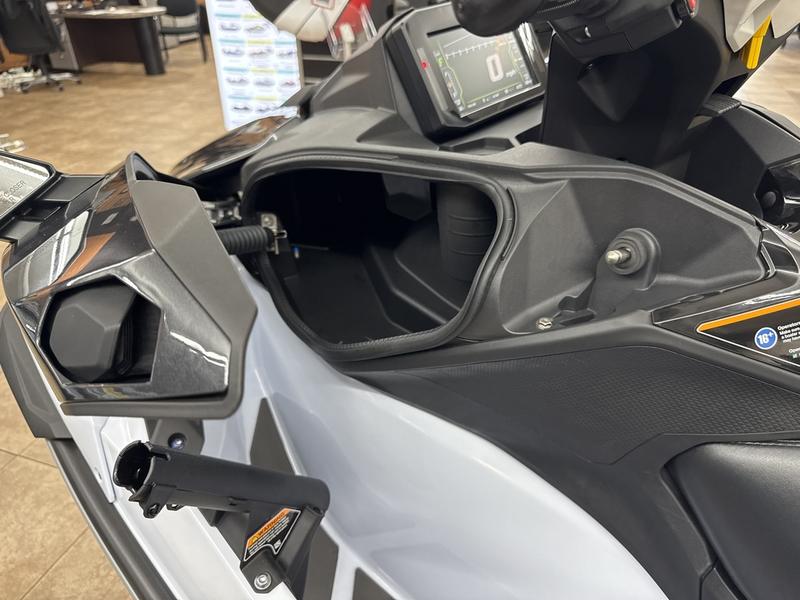 D7D62C1C-48F9-42A5-8560-22264644D41F