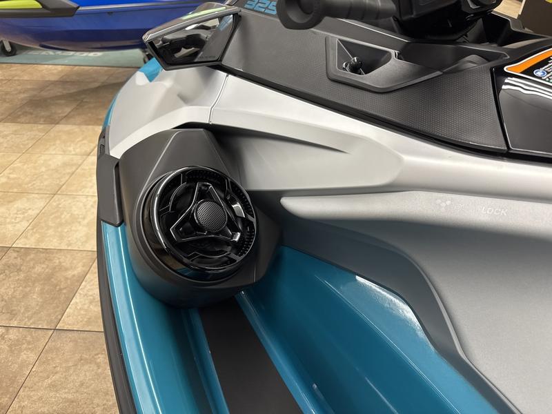 D8498F08-678A-4B37-82E8-629129D36EE7