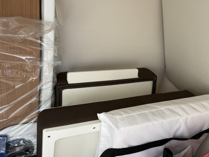 D8EC59BB-0075-4BCC-8373-79FC082F6DD5