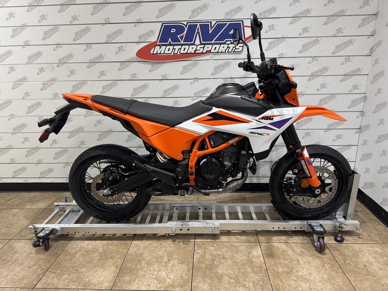 D93A40D7-1436-4E1B-A6E8-EB558290C503