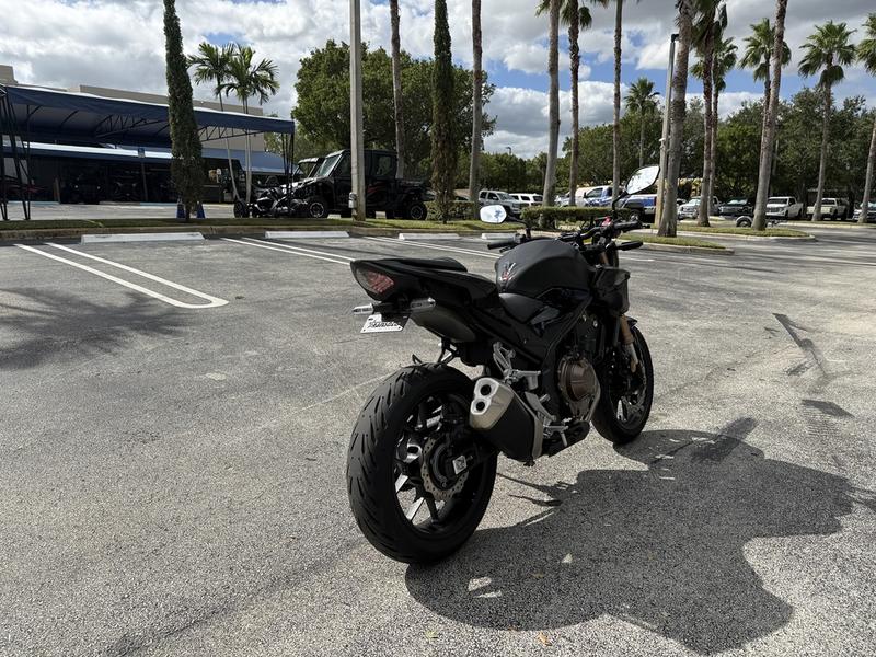 DC7FF3D7-F275-4E20-BD15-3E74987F0510