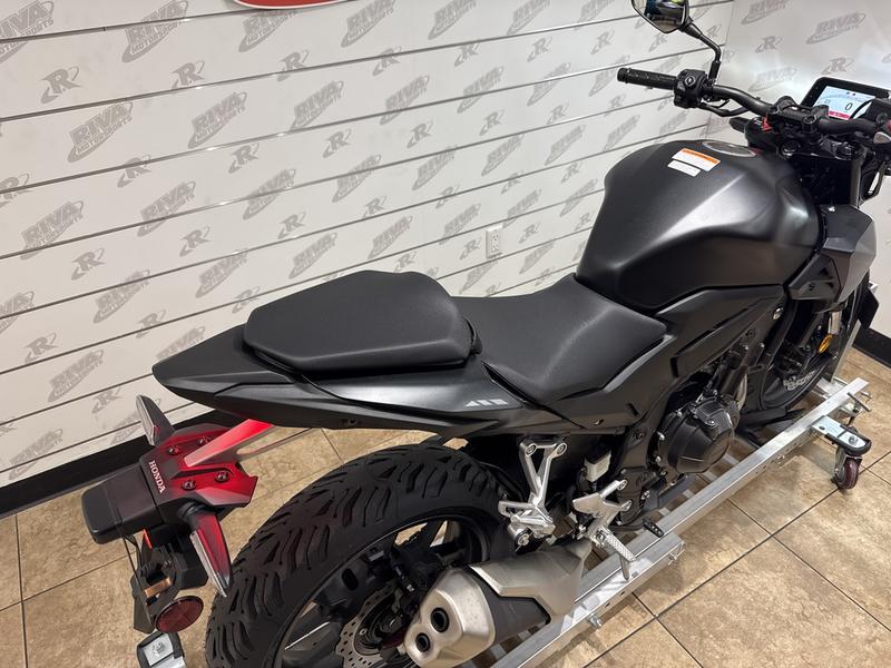 E0712743-97AB-4CAB-ADA7-ECFE3E079D76