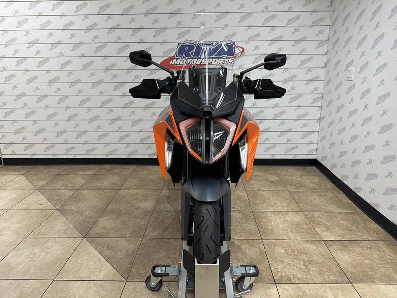 F60EC758-2B9C-4024-A0A2-4095D6F2F060