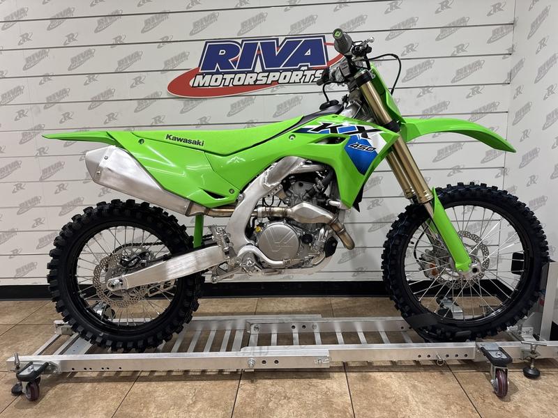 F7EEC6CF-5010-49A2-91D5-FB7EF2D3A40D