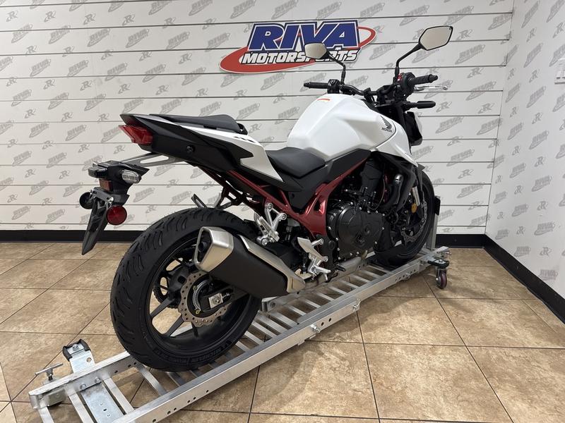 F8FB3597-CB98-47A3-871C-A204BCFA31C1