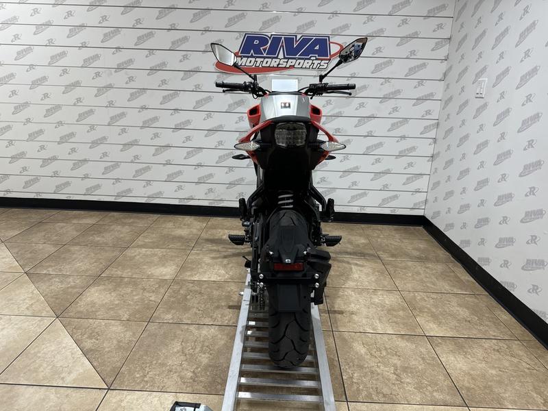 F9ABD443-05B1-46F6-B864-EDF0DEF13260