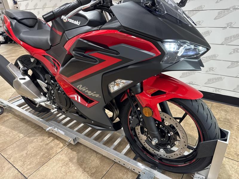 FAB03887-D906-4C0B-A5CE-17B83D7860E5