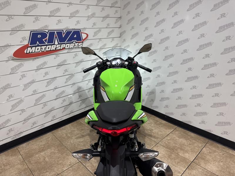 FBD51A8C-5B77-44EA-BF4D-E23348902494