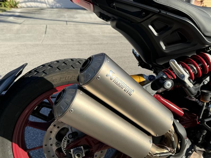 FE902160-75FB-499F-8F39-73FD5C871368