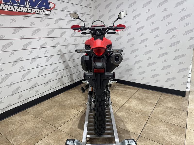 FFCC9AE9-0378-449C-A811-D1D971E8B81B